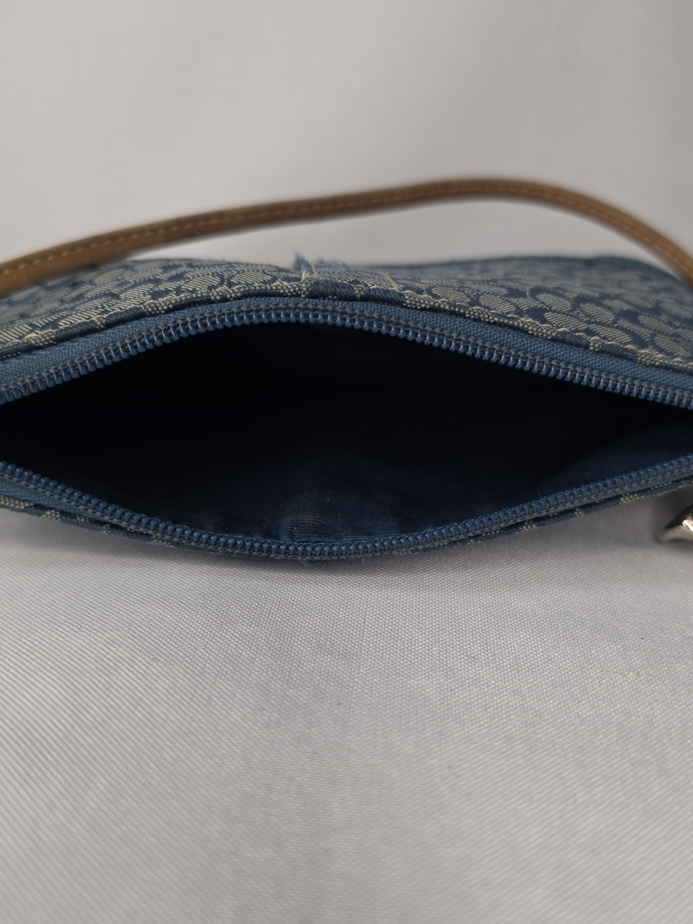 Coach Vintage Y2K Denim Suede Signature Wristlet Pouch Blue Small - Picture 8 of 11